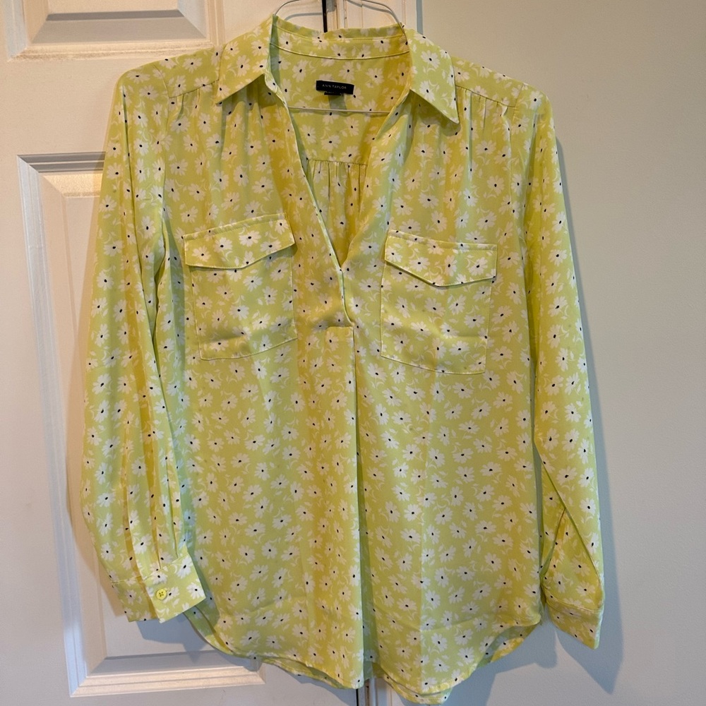 Loft top in XS, color lemon yellow
